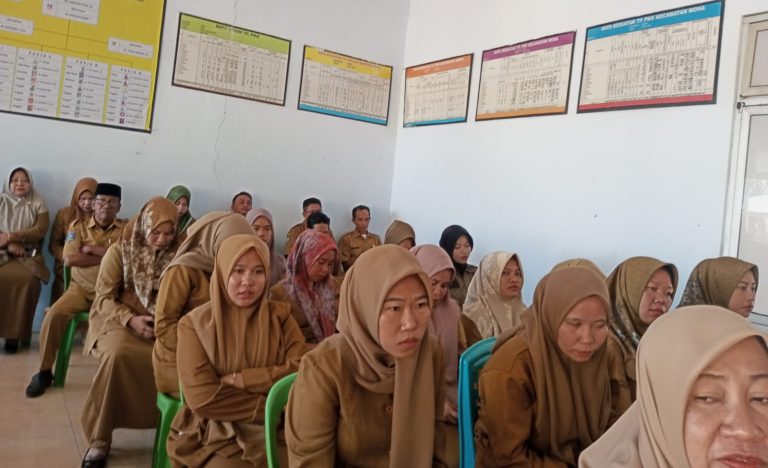 rapat koordinasi kepegawaian kec.woha